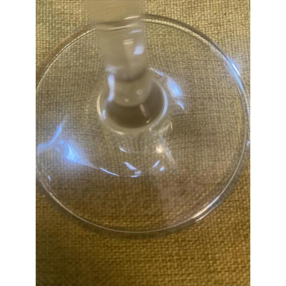 Grey Goose Martini Glasses Stemmed Set of 2 Logo Clear Flying White Geese - Picture 3 of 5